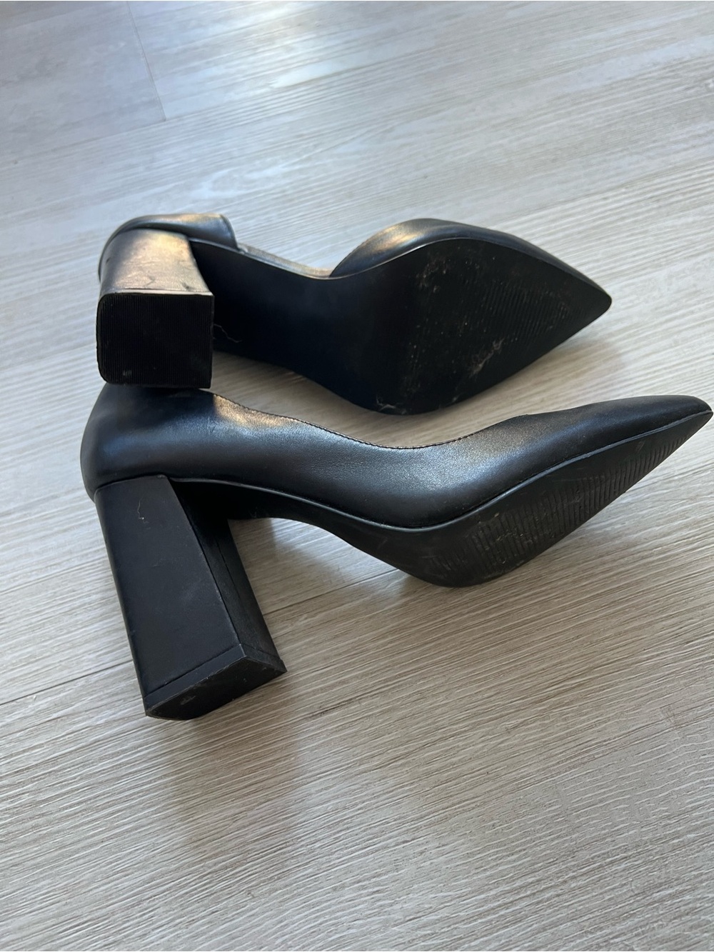 Bleecker & Bond Black Asymmetrical Pointed Toe Block Heel Pumps Womens Size 7